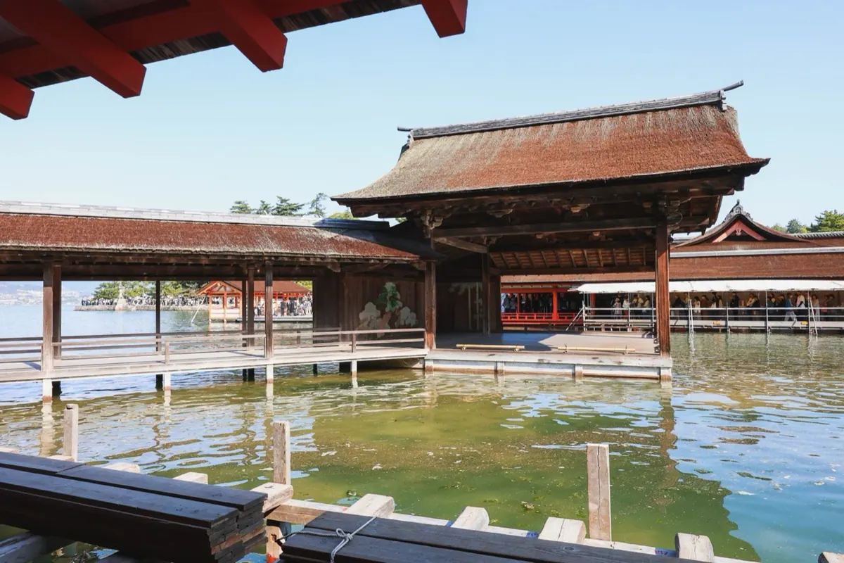 El santuario de Itsukushima sobre el agua